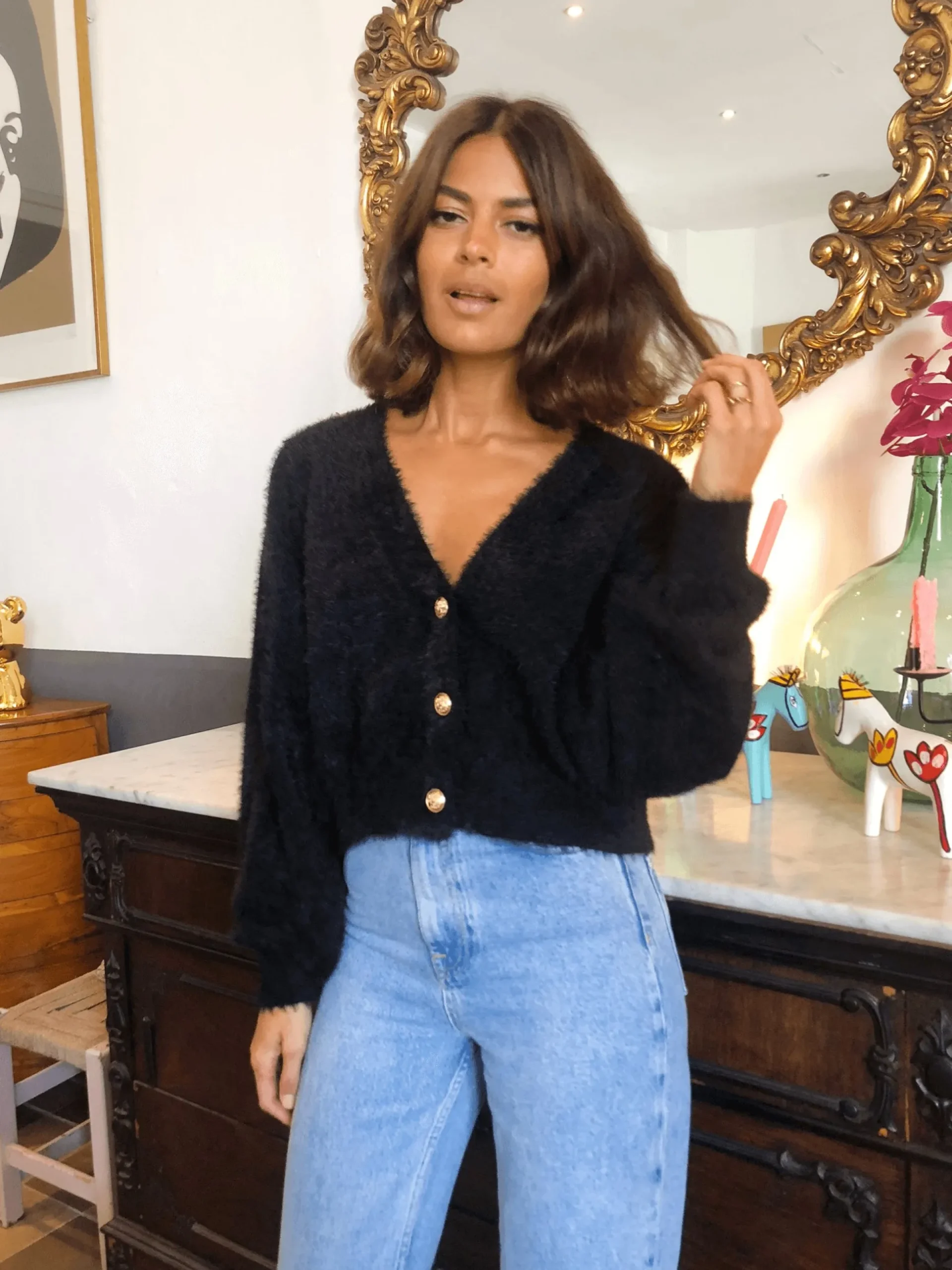 Ariana Cropped Cardigan In Black
