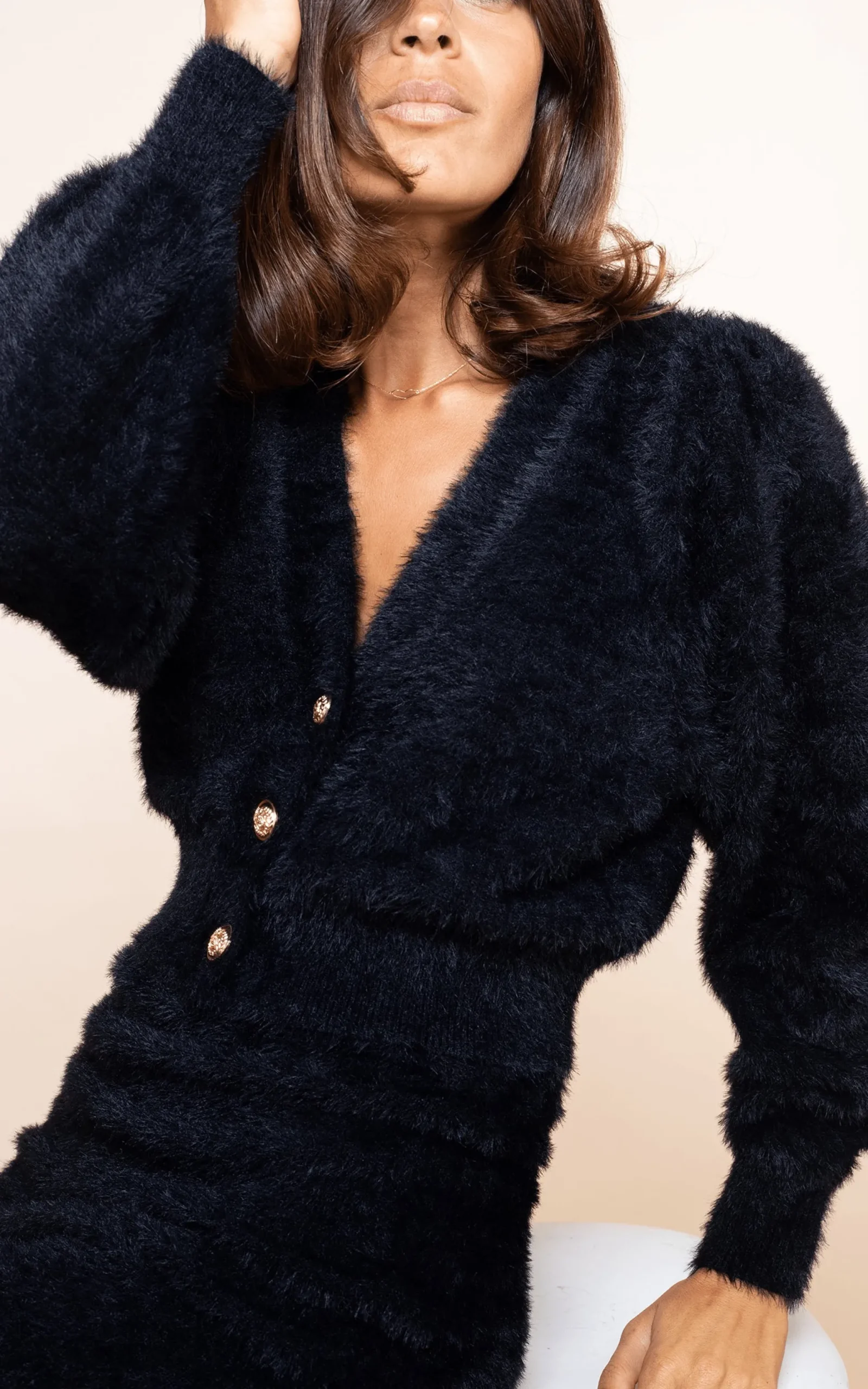Ariana Cropped Cardigan In Black