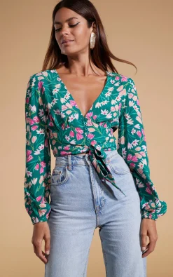 Betsy Tie Front Top In Green Tulip
