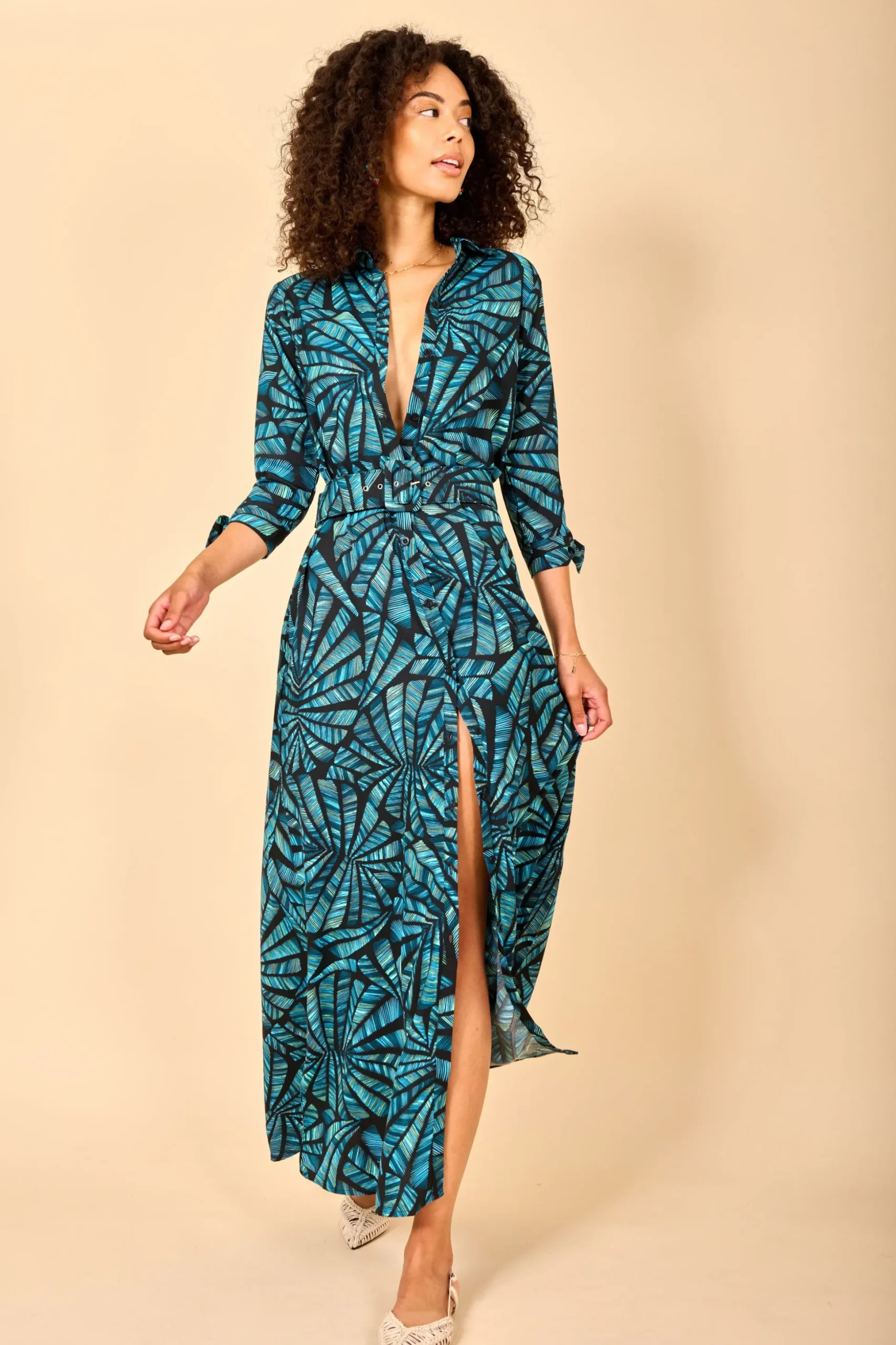 Dove Dress In Fan Turquoise On Black