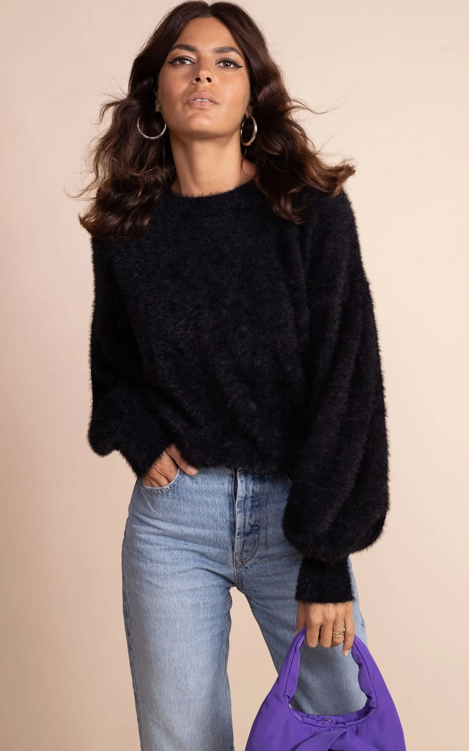 Honey Jumper In Black