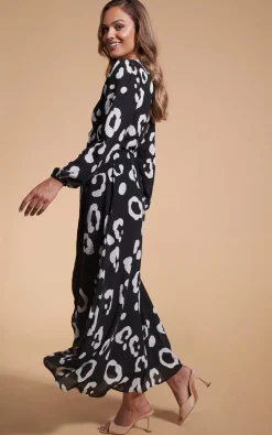 Jagger Maxi Dress In Oversized Mono Leopard