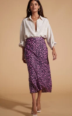 Renzo Skirt In Black On Pink Leopard