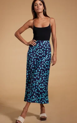 Renzo Skirt In Ice Blue On Navy Cloud