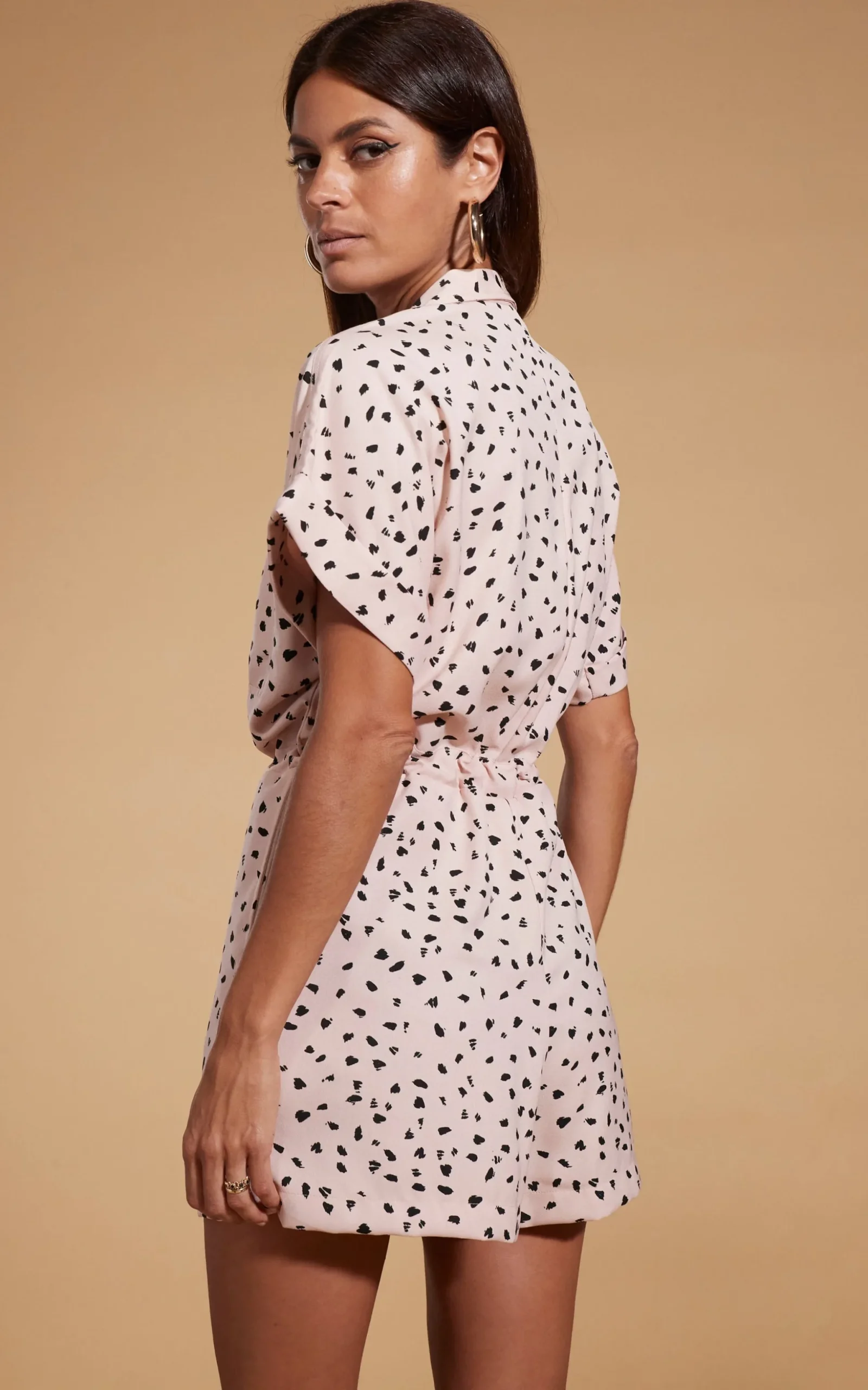 Rizzo Shirt Playsuit In Abstract Black On Beige