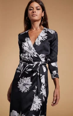 Yondal Dress In Black & White Peony
